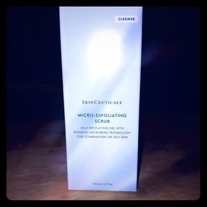 Micro-exfoliating scrub